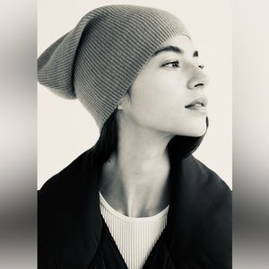 aritizia PINK cashmere rib beanie . NWT